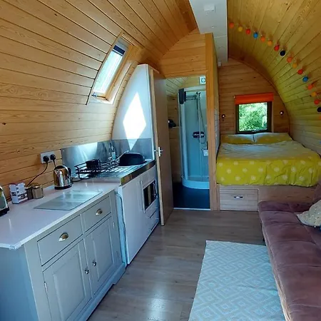 Cedarwood Holidays * Truro